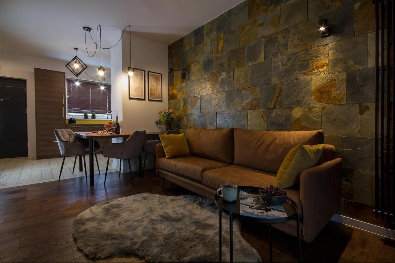 W&K Apartments - Desire Suite - Faktura Vat, Parking コシャリン エクステリア 写真