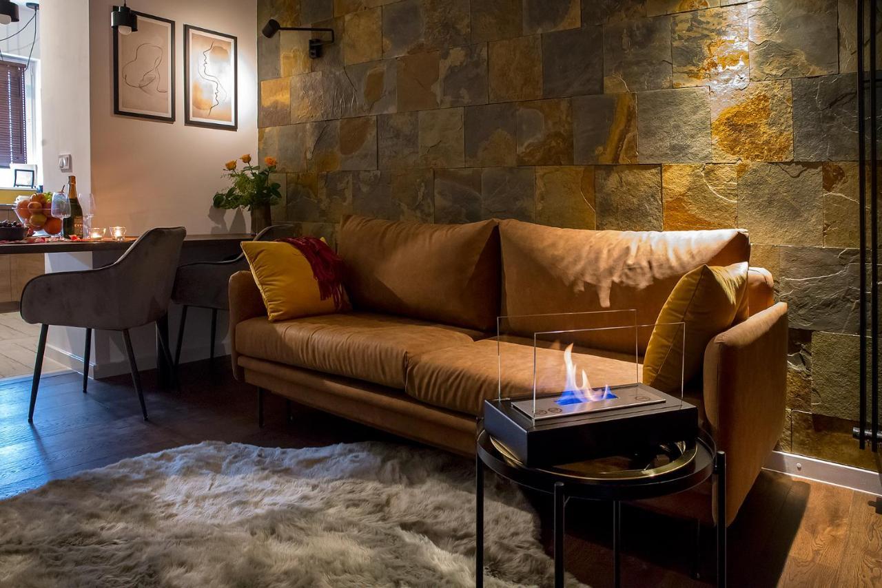 W&K Apartments - Desire Suite - Faktura Vat, Parking コシャリン エクステリア 写真
