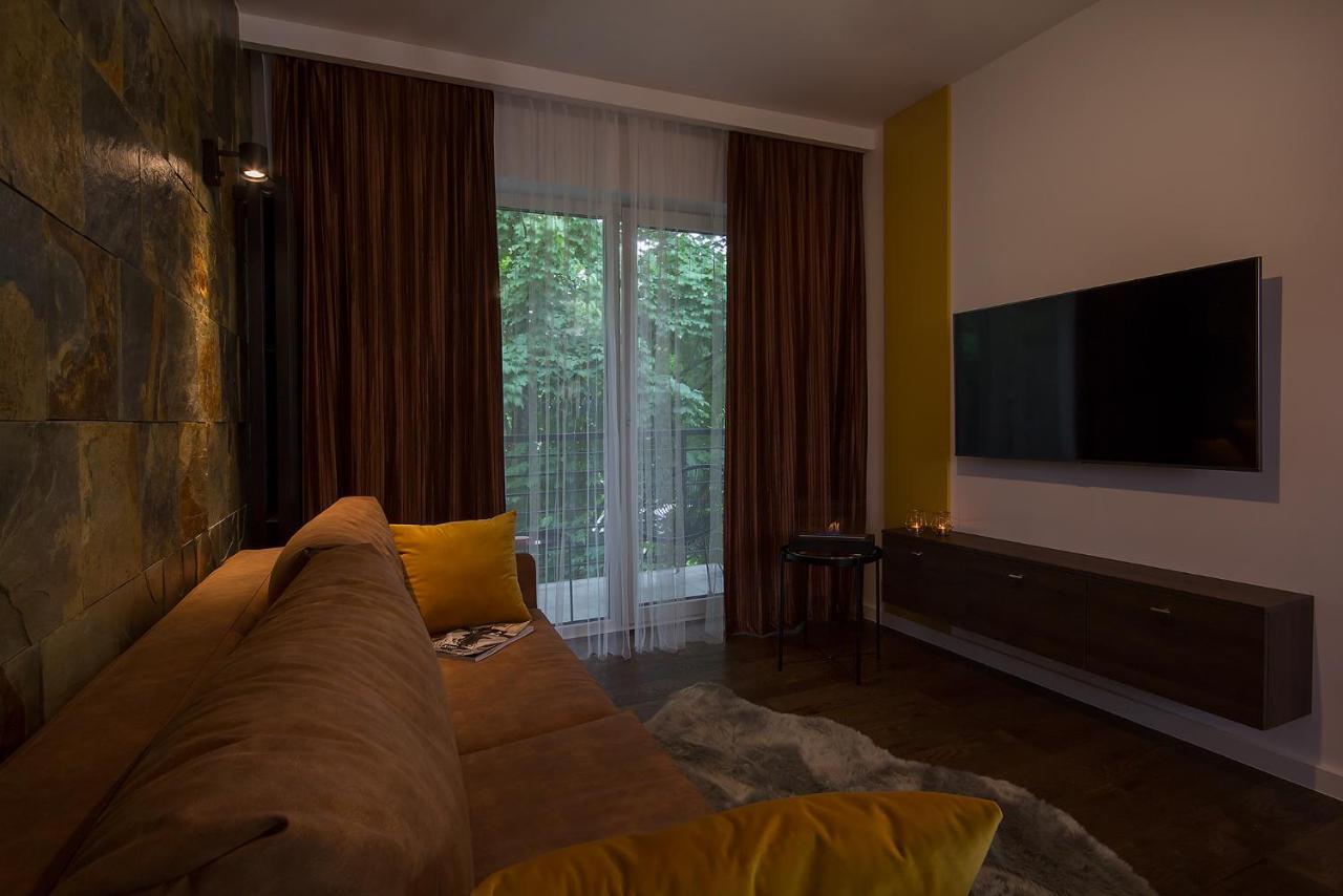 W&K Apartments - Desire Suite - Faktura Vat, Parking コシャリン エクステリア 写真