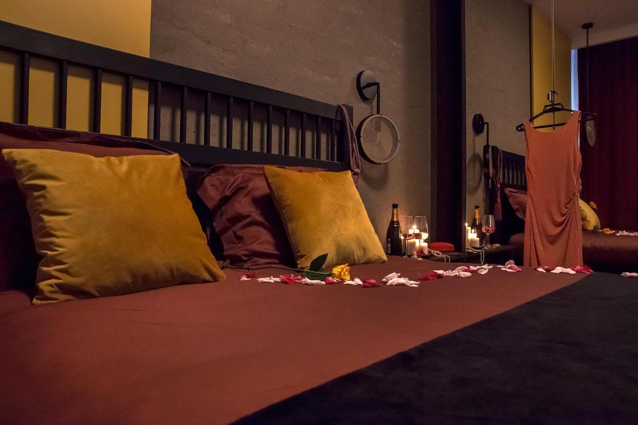W&K Apartments - Desire Suite - Faktura Vat, Parking コシャリン エクステリア 写真